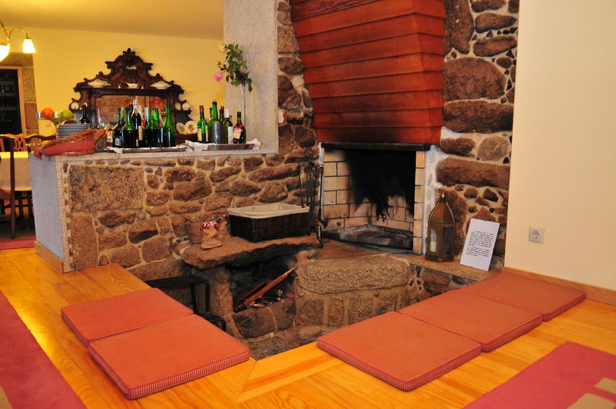 Outros Tempos Turismo De Aldeia Hotel Aricera Екстериор снимка